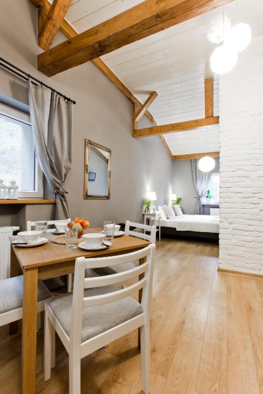 Posteľ alebo postele v izbe v ubytovaní Karolinka Guest House