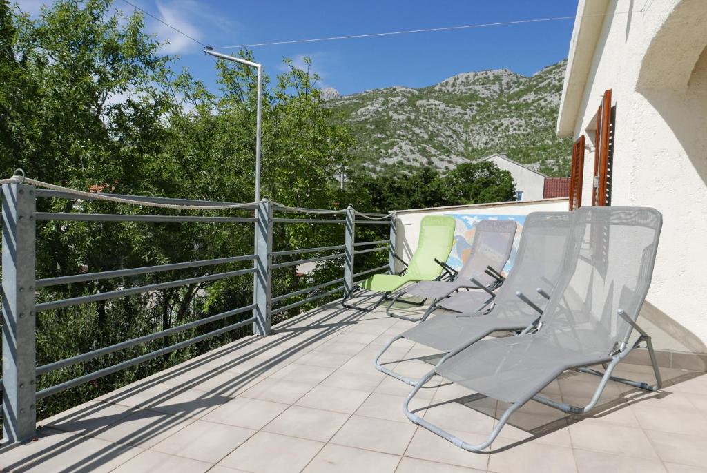 Nespecifikovaný výhled na hory nebo výhled na hory při pohledu z apartmánu
