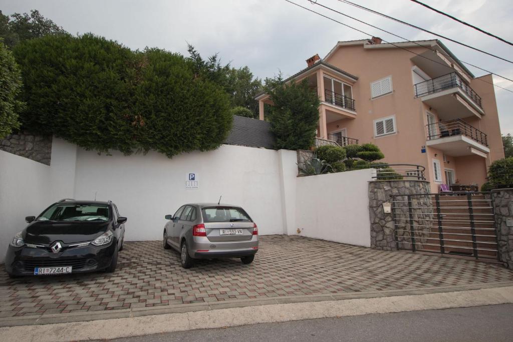 Budova, v ktorej sa apartmán nachádza