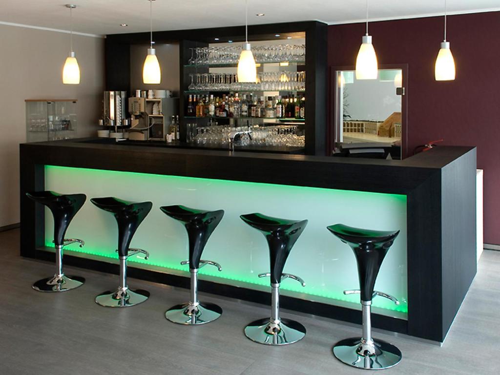 Lounge oder Bar in der Unterkunft Hotel Schweizer Hof
