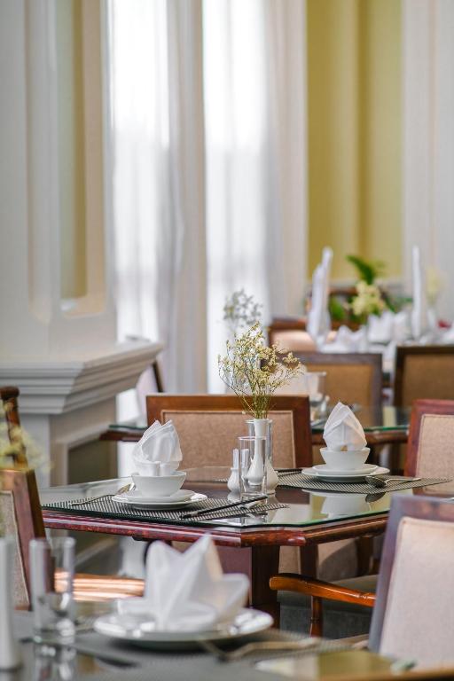 Restoran või mõni muu söögikoht majutusasutuses AVS Hotel Phu Quoc
