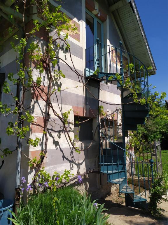 Budova, kde se bed and breakfast nachází