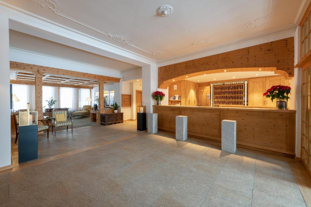 Vstupní hala nebo recepce v ubytování Edelweiss Swiss Quality Hotel