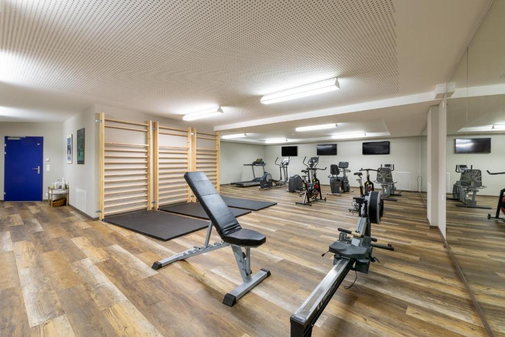 Fitness centrum a/nebo fitness zařízení v ubytování Edelweiss Swiss Quality Hotel