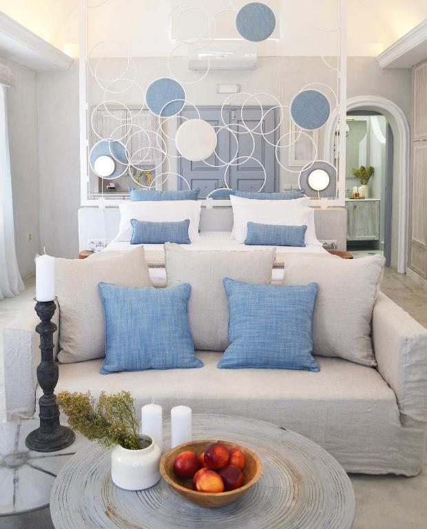 Istumisnurk majutusasutuses Bubble Suite Santorini