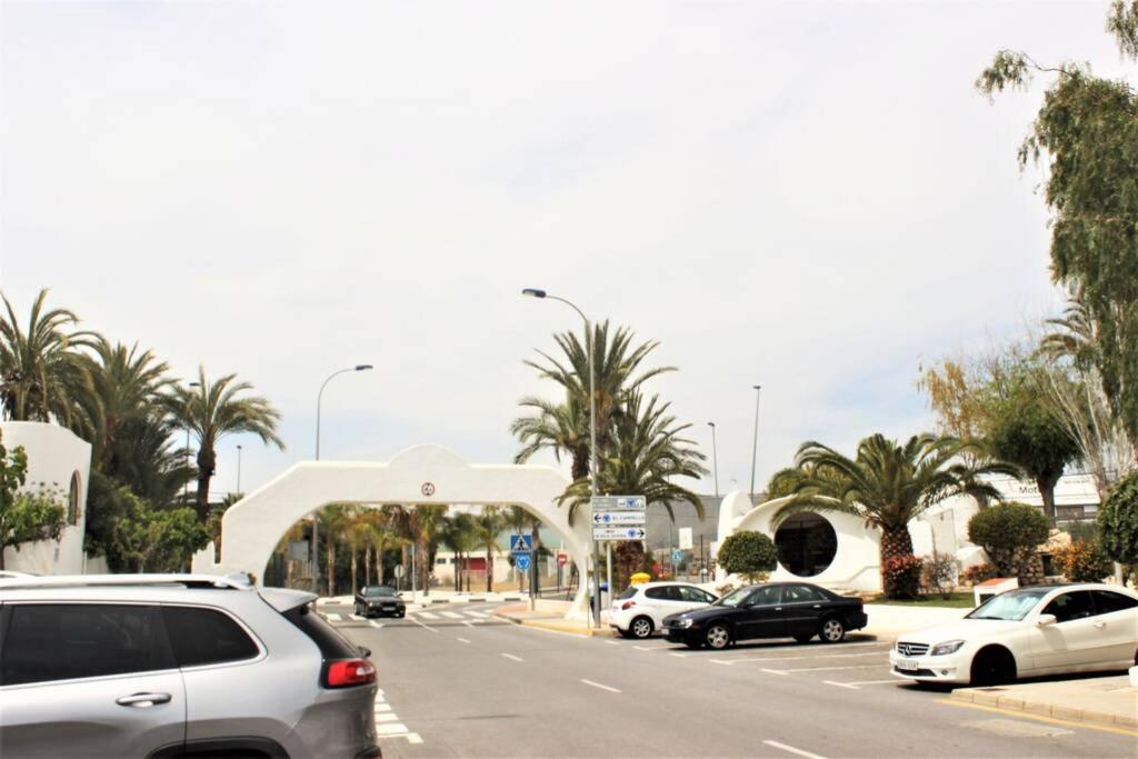 The surrounding neighborhood or a neighborhood close to Az apartmant