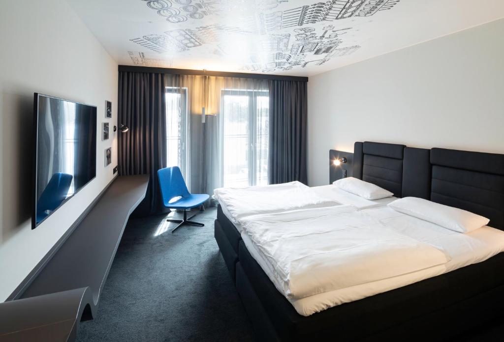 V8 Hotel Köln at MOTORWORLD - Resim 27