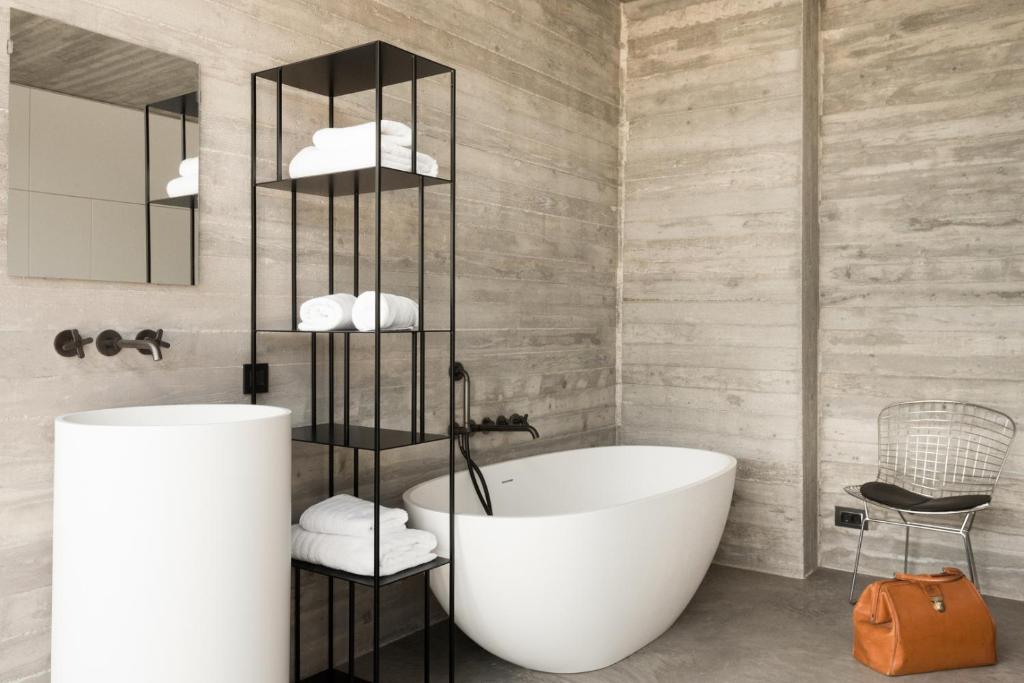 A bathroom at Unique Villa Ori sleeps8 private pool Gialova