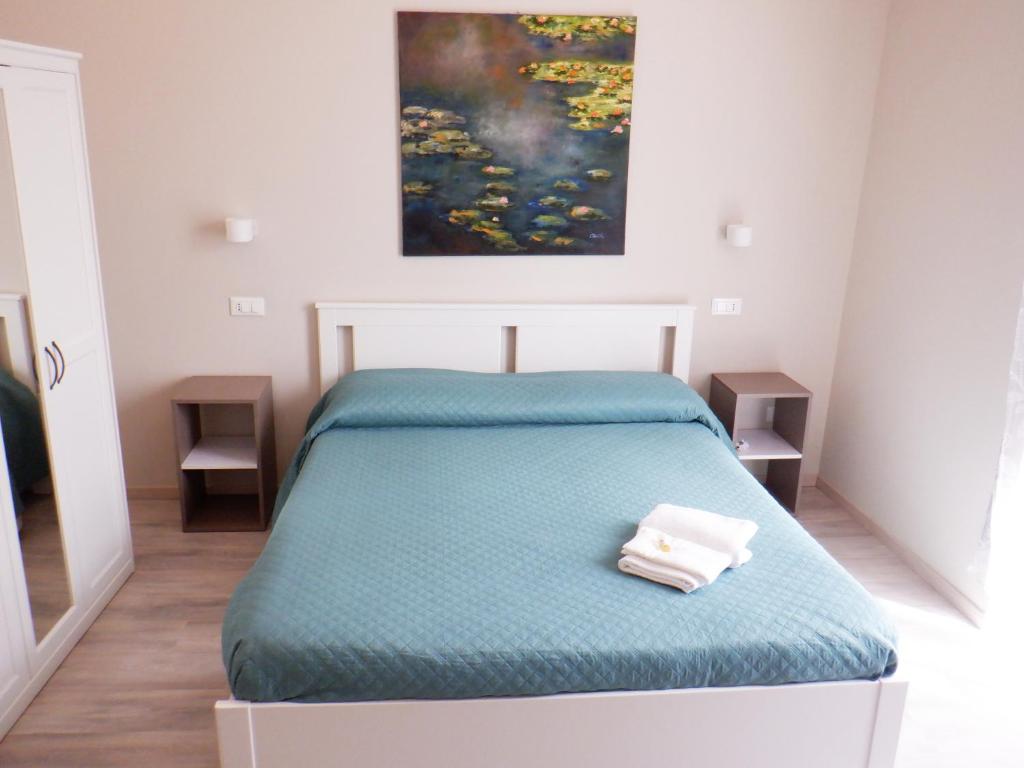 Sicania - Triple Room With Private Bathroom
