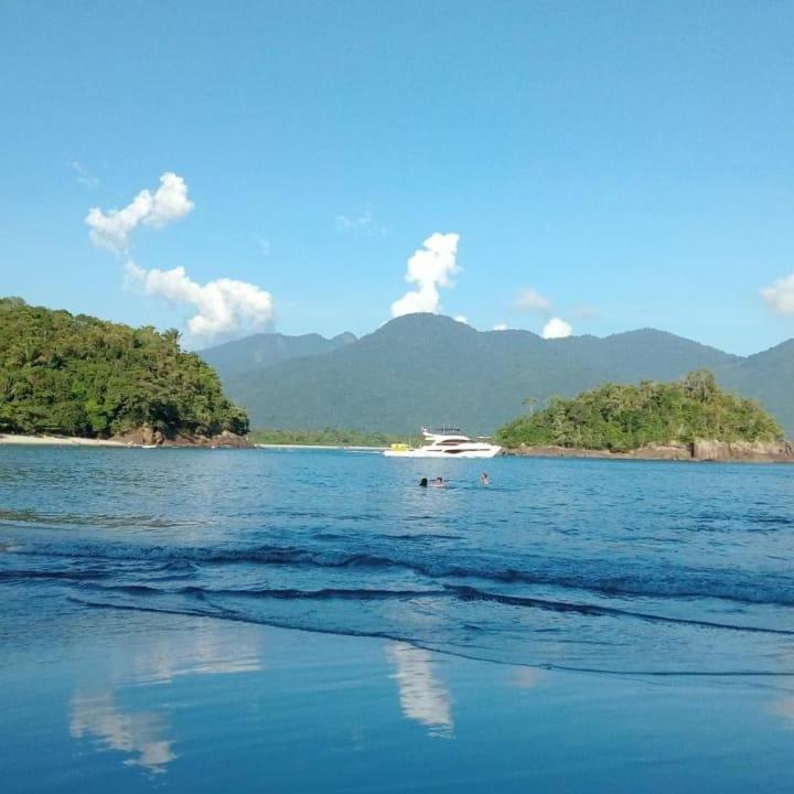  casa em sitio a 10 minutos da praia e a 200 metros da rodovia