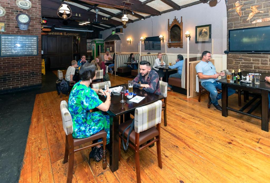 Eviston House Hotel - Resim 16