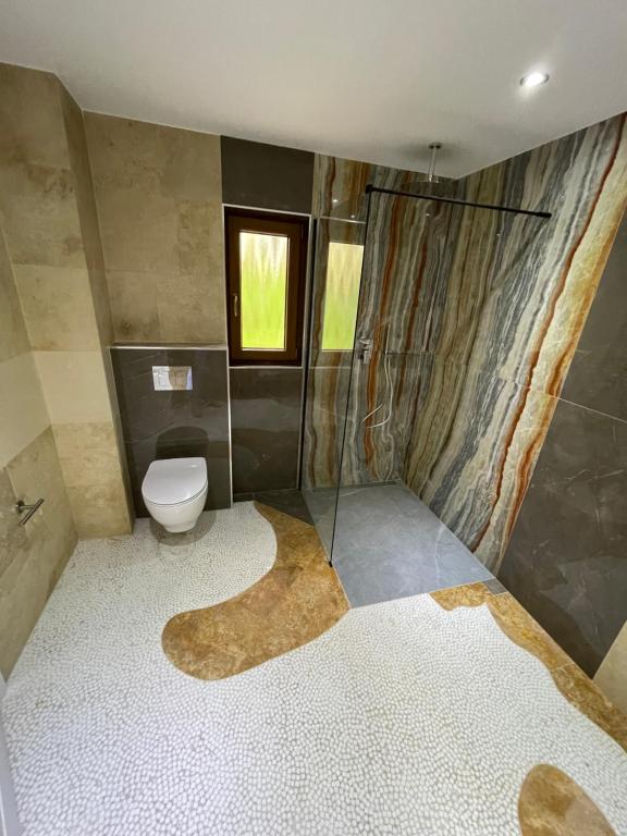 Vila Deluț - Double Room With Balcony