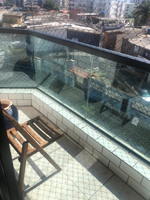  Apartamento com Varanda