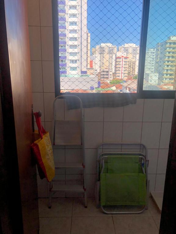  Apartamento com Varanda