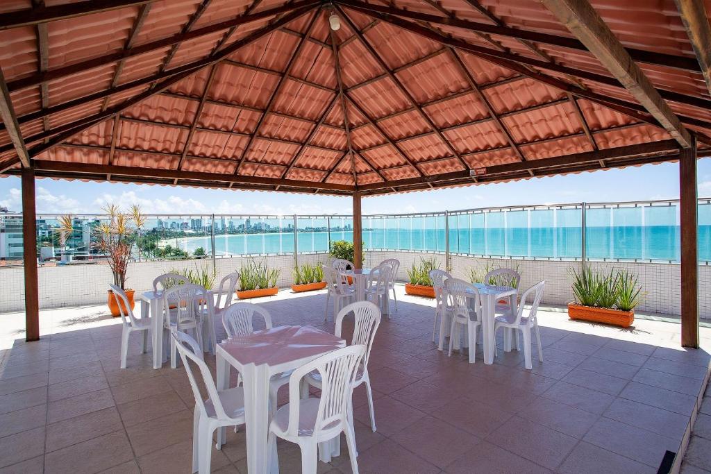  Apto família no Manaíra Palace Residence por Carpediem
