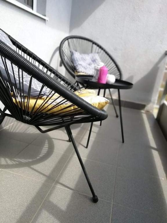 Posezení v ubytování APARTMAN SIMIC - STAN NA DAN