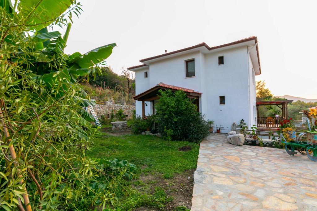 Κήπος έξω από το Villa Jasmin Selimiye - no pool - Daily Weekly Rentals