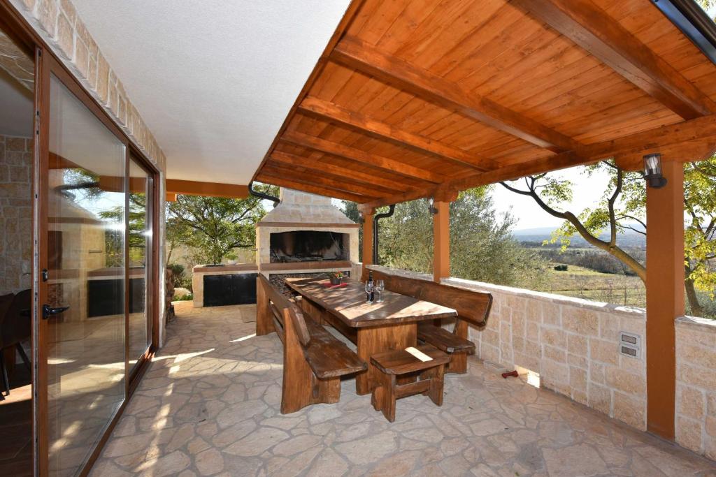 Balkón alebo terasa v ubytovaní Stone House Pridraga