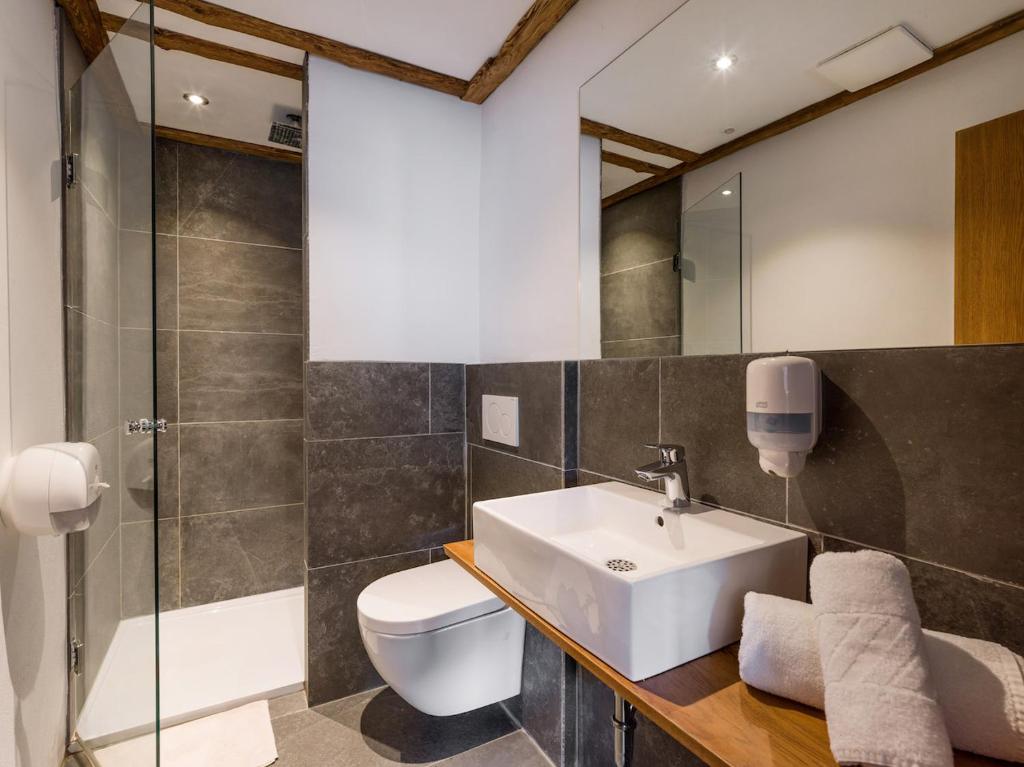 Kúpeľňa v ubytovaní Tennenwirt Guesthouse - Adults only