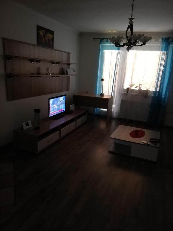 TV a/nebo společenská místnost v ubytování Halex 3