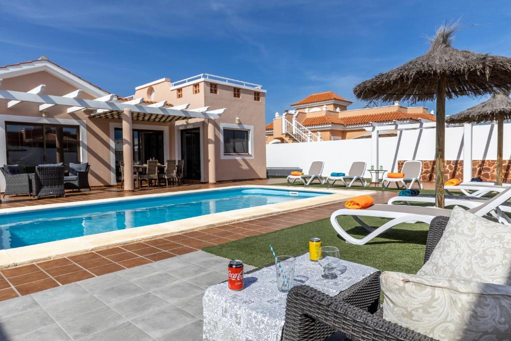 Villa with private pool, near beach and golf Caleta de Fuste- Villa  Charlotte, Costa de Antigua – Updated 2023 Prices