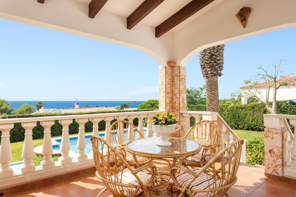 Zdjęcie z galerii obiektu Villa Sur - Binisafua Playa w mieście Binisafua