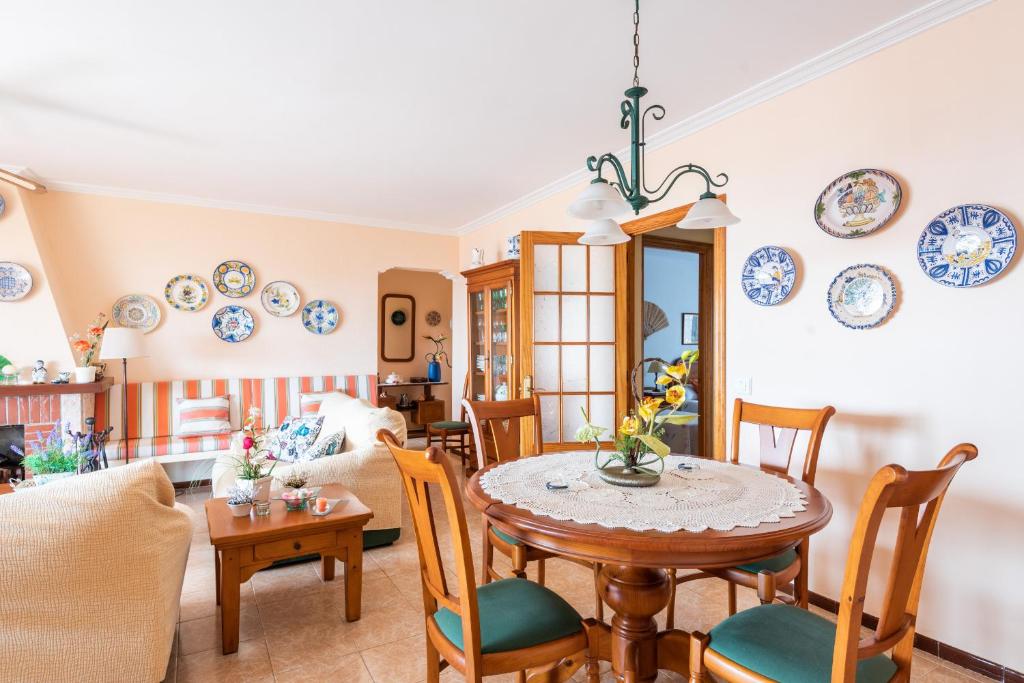 Zdjęcie z galerii obiektu Villa Sur - Binisafua Playa w mieście Binisafua