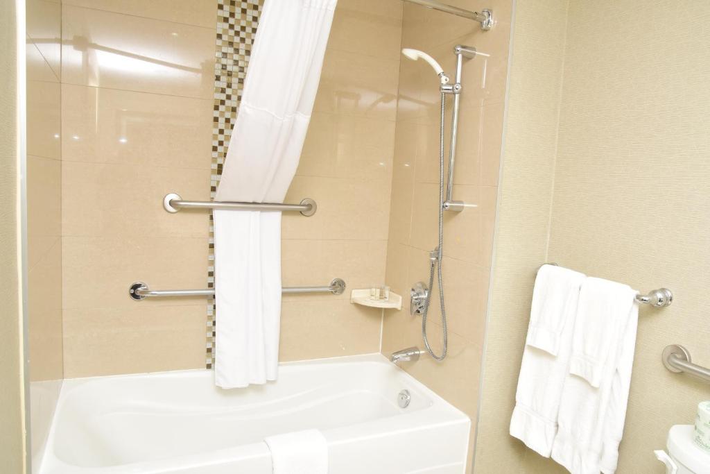 Days Inn by Wyndham Ottawa - Resim 30