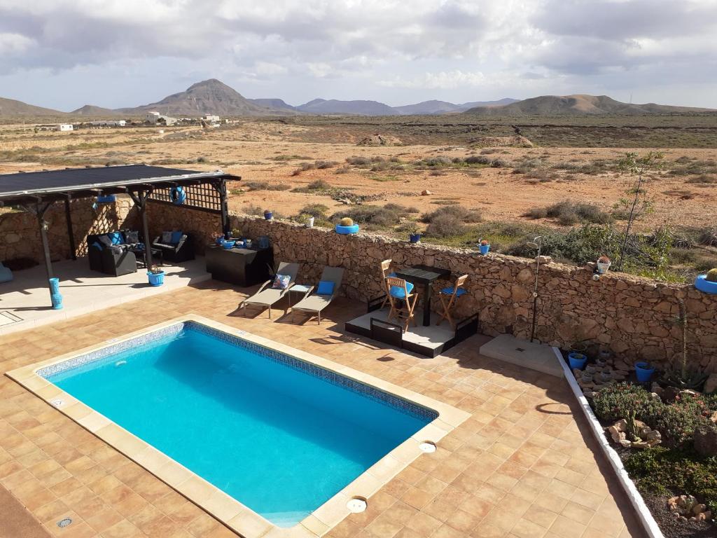 Vista de la piscina de B&B Villa Vital Fuerteventura - Atmospheric, Small-scale, Adults Only o alrededores