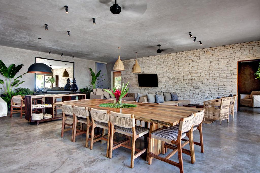 Beachfront Villa Moloch by Tripintravel