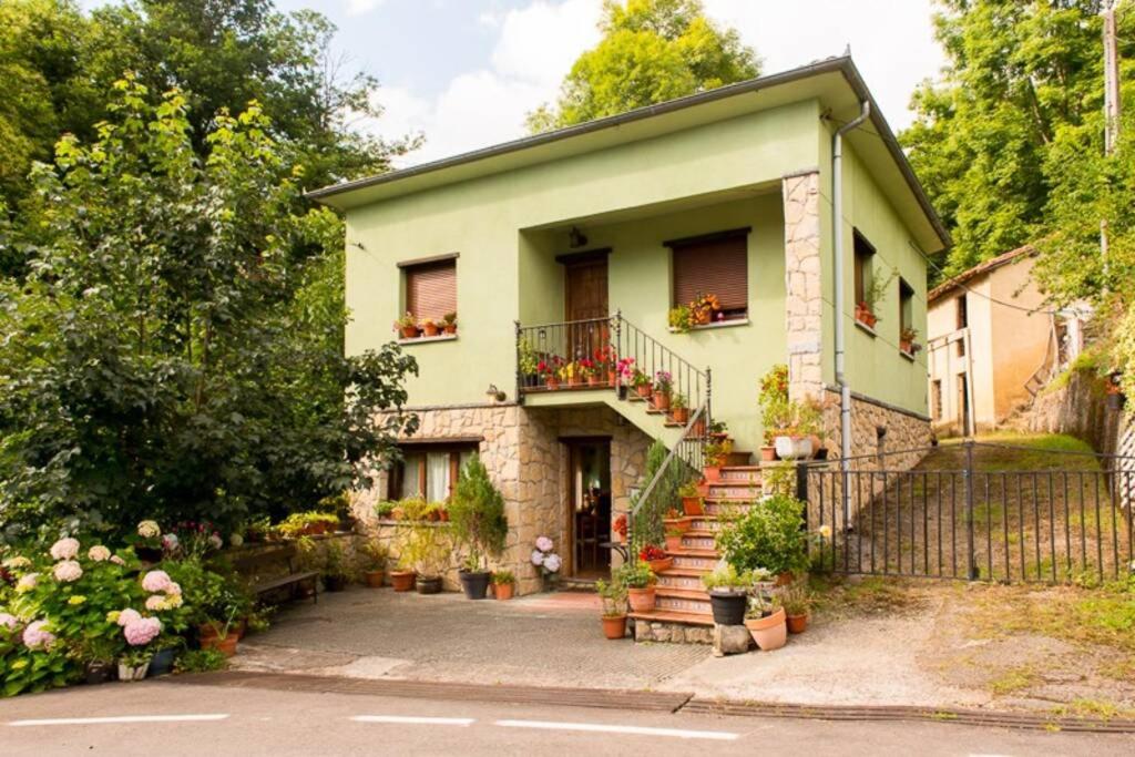 The building in which the holiday home is located