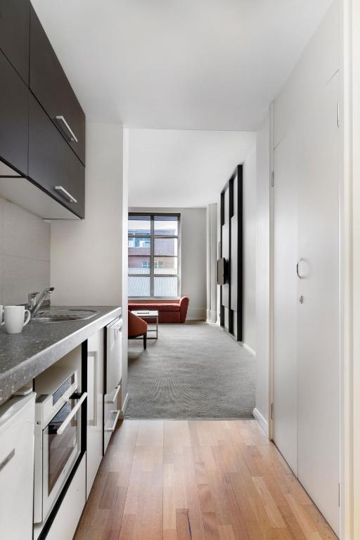 Mantra One Sandy Bay Road - Resim 16