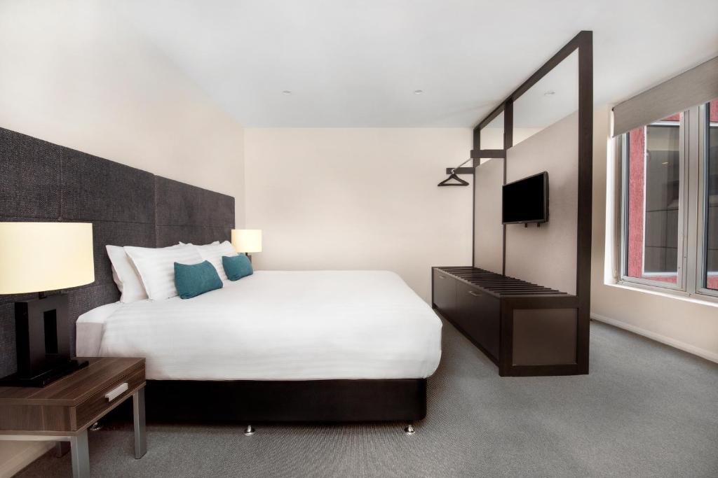 Mantra One Sandy Bay Road - Resim 20