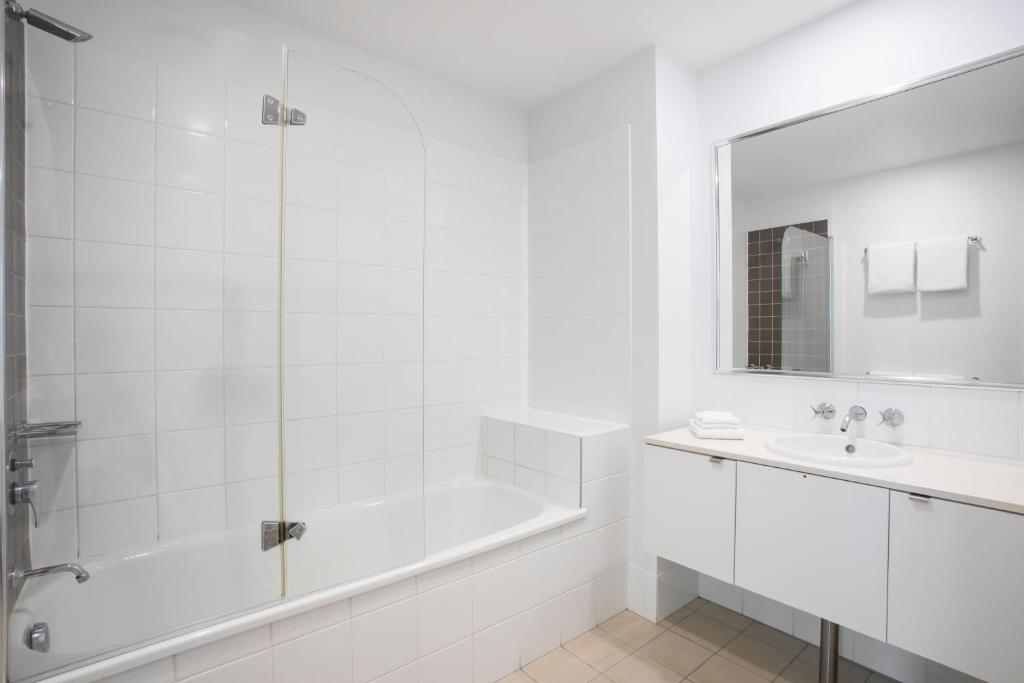 Mantra Trilogy - Resim 20