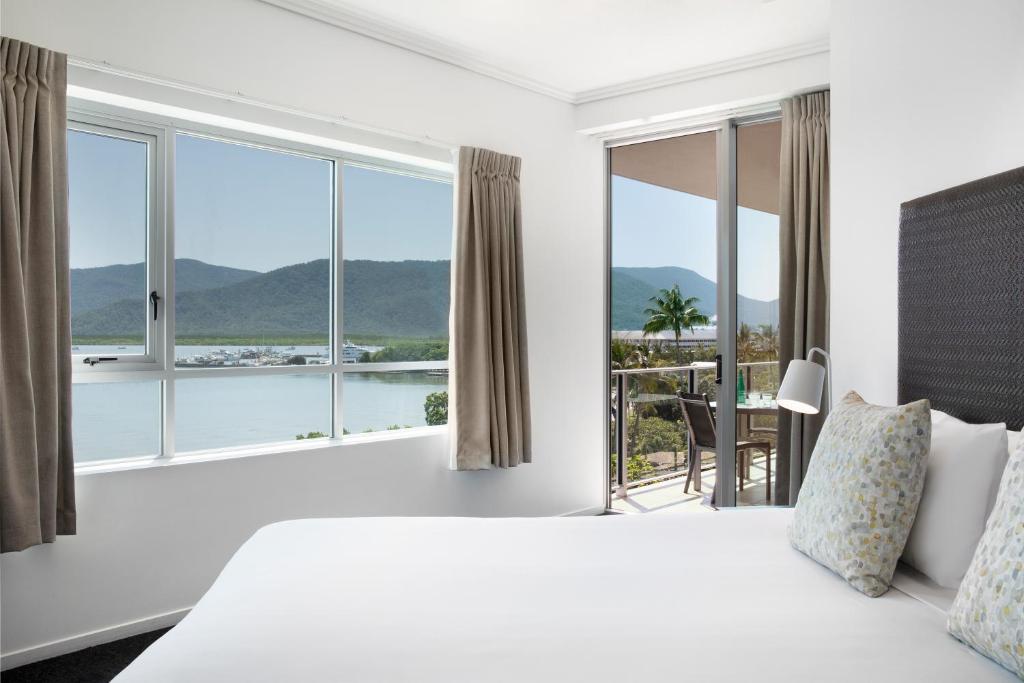 Mantra Trilogy - Resim 23