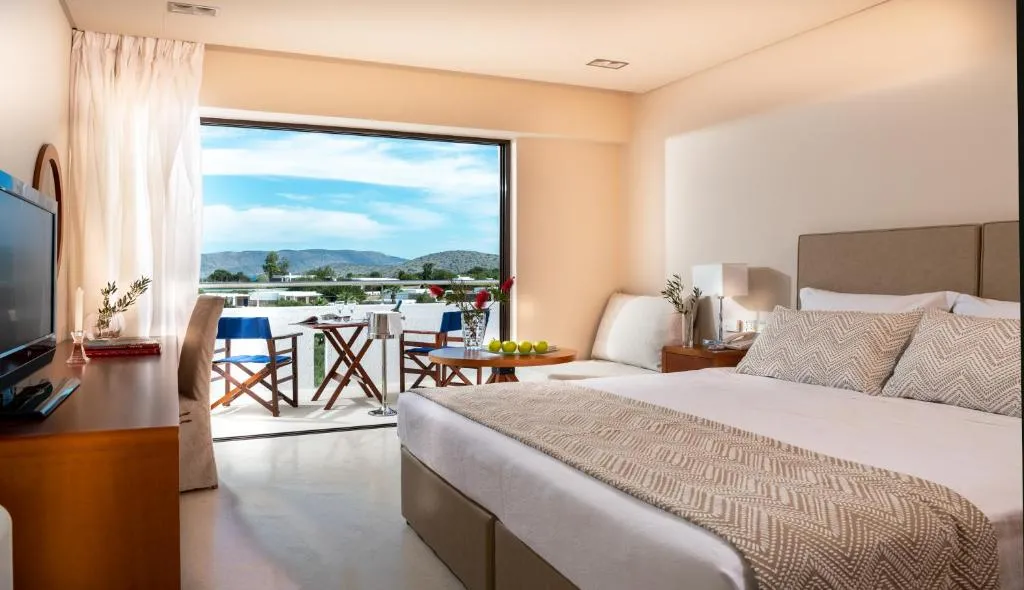 Classic Double Room with Partial Sea View
