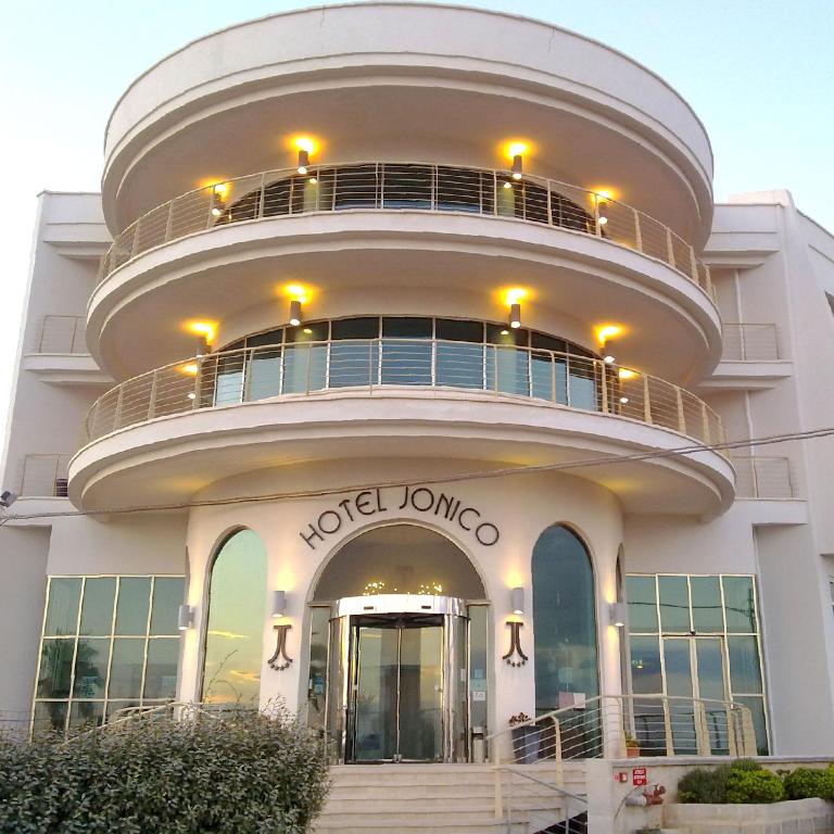 Exteriér nebo vchod ubytování Jonico Hotel