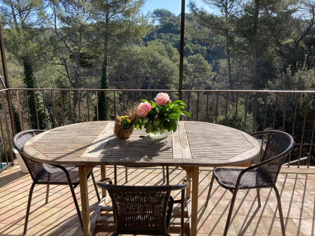 Maison ensoleillée au milieu des pins entre Marseille et Cassis - Villa De Tres Habitaciones