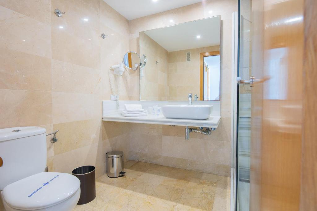 Koupelna v ubytování Aparthotel Dunes Platja
