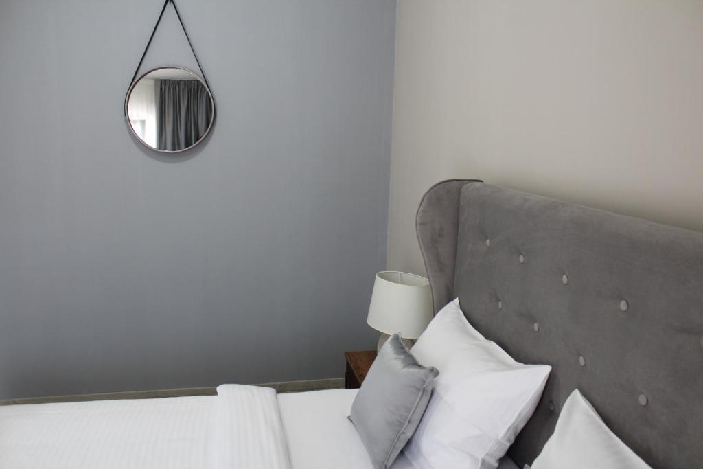 Sun Village Aparthotel - Apartment Mit 3 Schlafzimmern Und Terrasse
