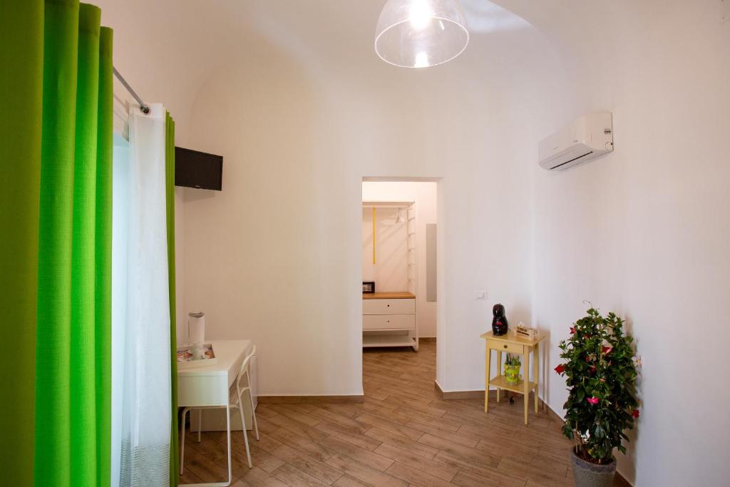 Quattro Incanti - 16