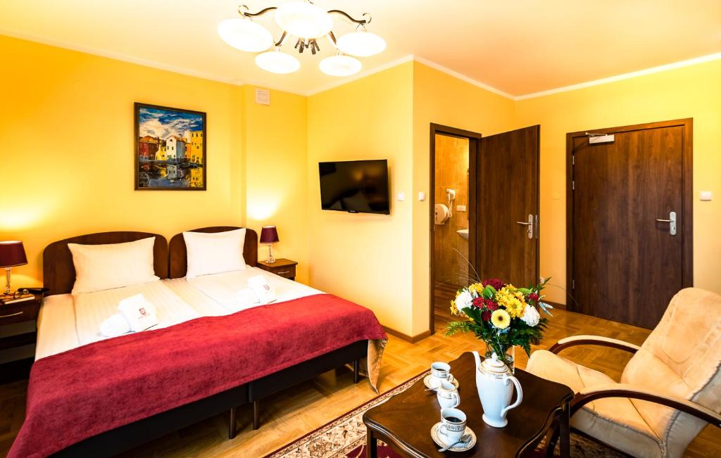 Hotel Kasztelan - Habitación Triple