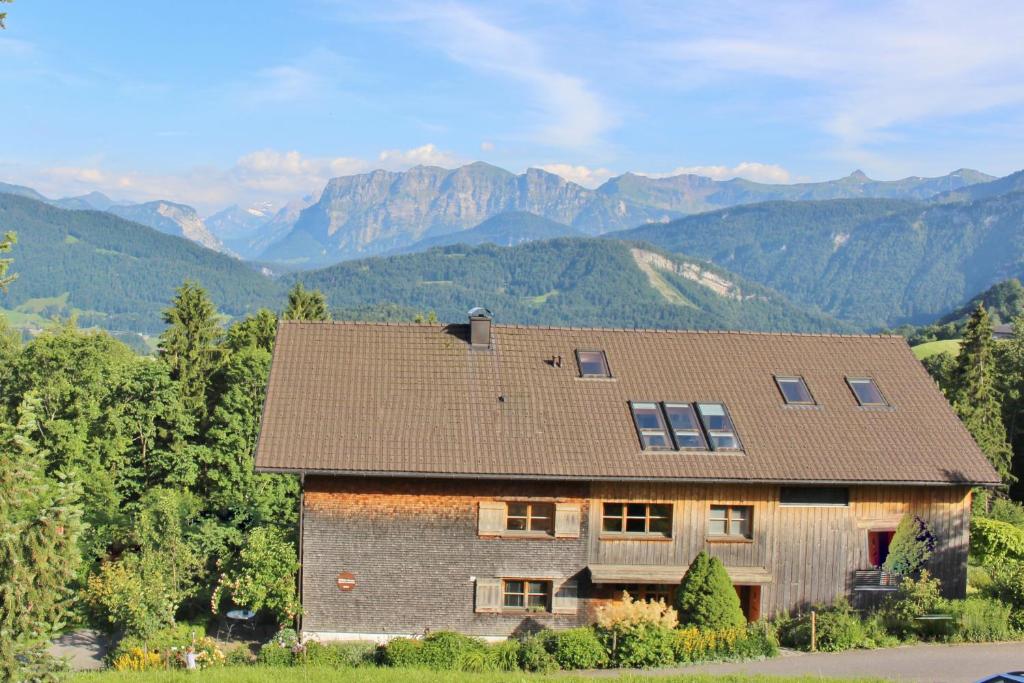 Nespecifikovaný výhled na hory nebo výhled na hory při pohledu z apartmánu