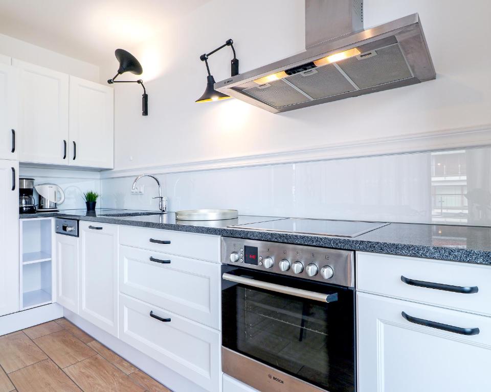 Baltic Park Plaza by Baltic Home - Apartment With Partial Sea View