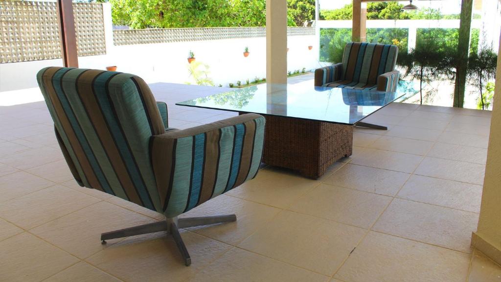  Casa com piscina privativa e poucos passos do mar em Cotovelo por Carpediem
