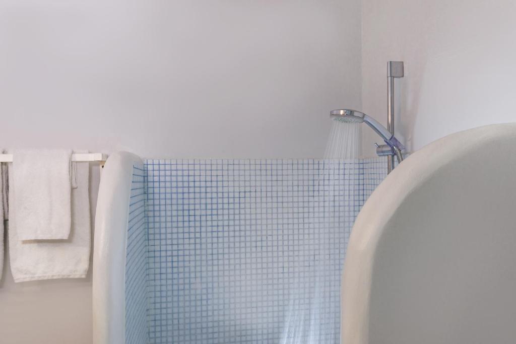 Koupelna v ubytování Hotel Galini