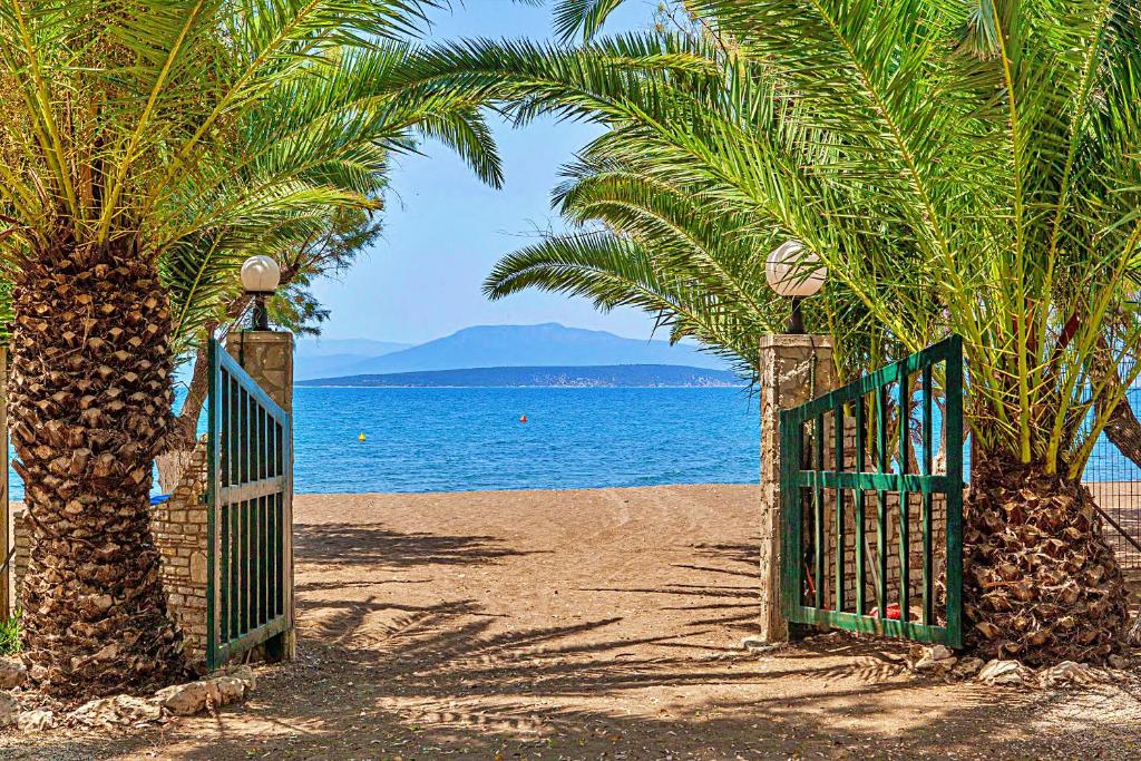 Poseidon Bungalows Iria Updated 2021 Prices