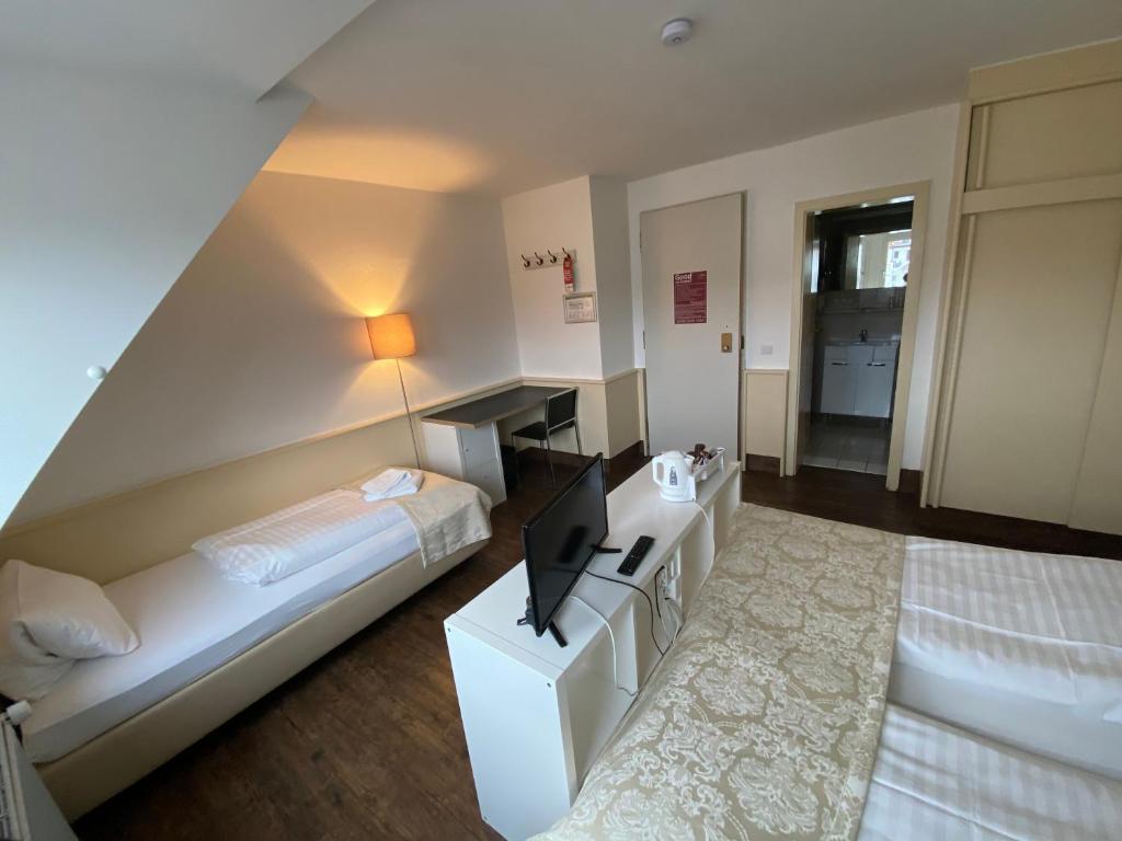 THE 4YOU Hostel & Hotel Munich - Camera Tripla