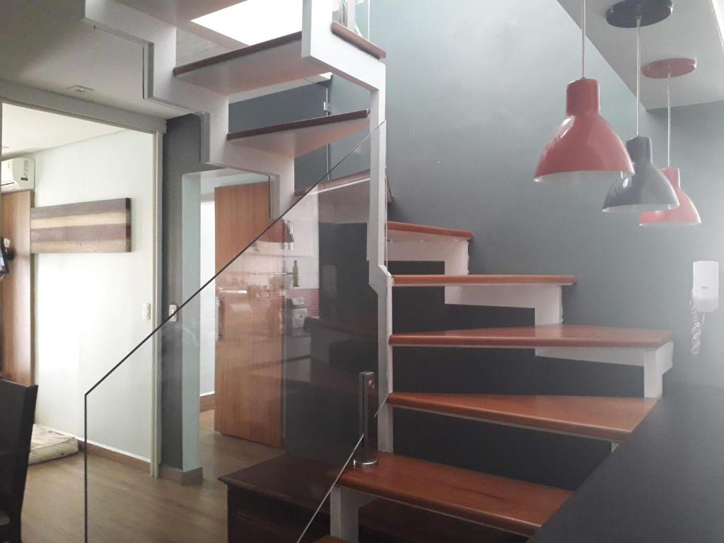  COBERTURA DUPLEX PISCINA PRIVATIVA GUARUJA