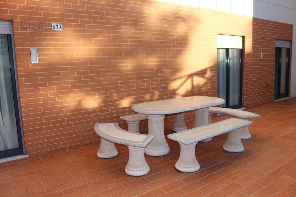 Charming 3-Bed Apartment in Albufeira